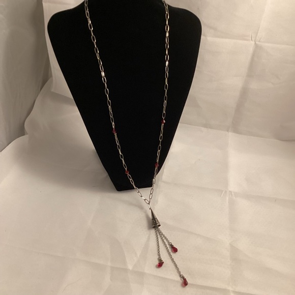 Red beads on silver tone chain with metallic tassel necklace - Picture 1 of 7